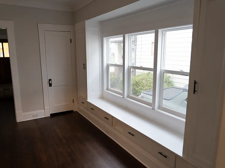 10122 Adelaide Ave — Photo 4