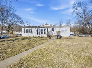 901 Valley St, Rushville, MO 64484