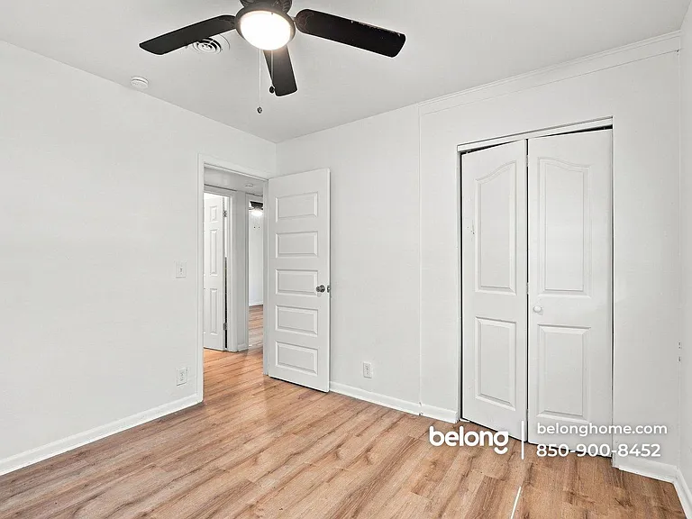 6011 Greenwood Ln — Photo 14