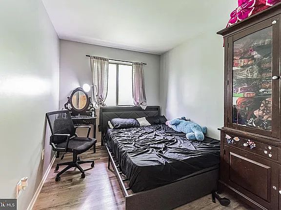 5th image of 5872 Whisper Way