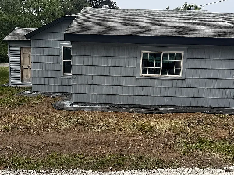 56610 Ash Rd — Photo 2