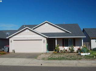 932 E 12th St, Lafayette, OR