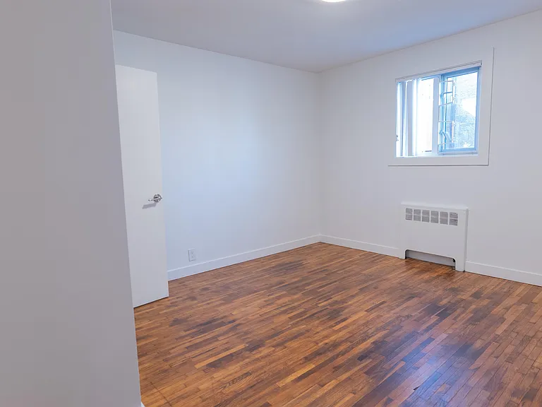 2185 Oxford St #103 — Photo 12