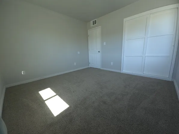 1909 Poplar Ave, Las Vegas, NV 89101