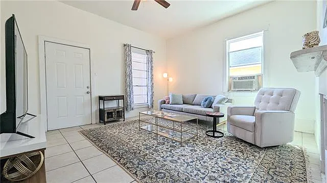 2605 Danneel St #A — Photo 4