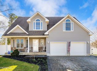1439 Leguene Ave, Forked River, NJ 08731