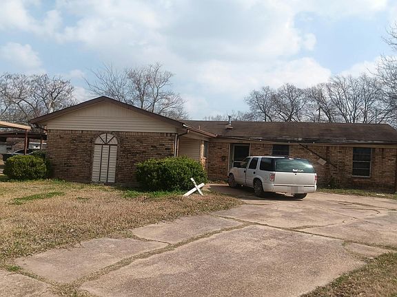 2nd image of 2976 Jeston Cir