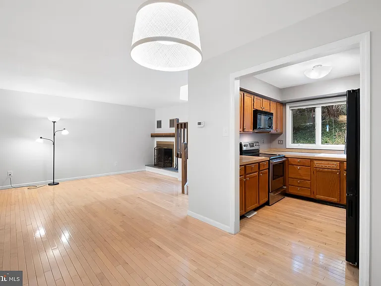 5552 Doral Dr — Photo 9