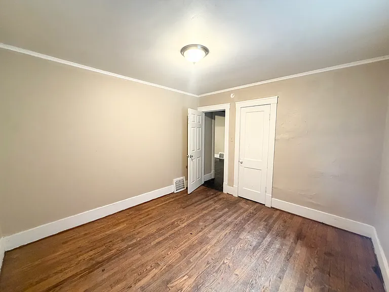 1902 N Missouri Ave — Photo 5