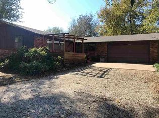 803 S Forewood Rd, Arkansas City, KS 67005
