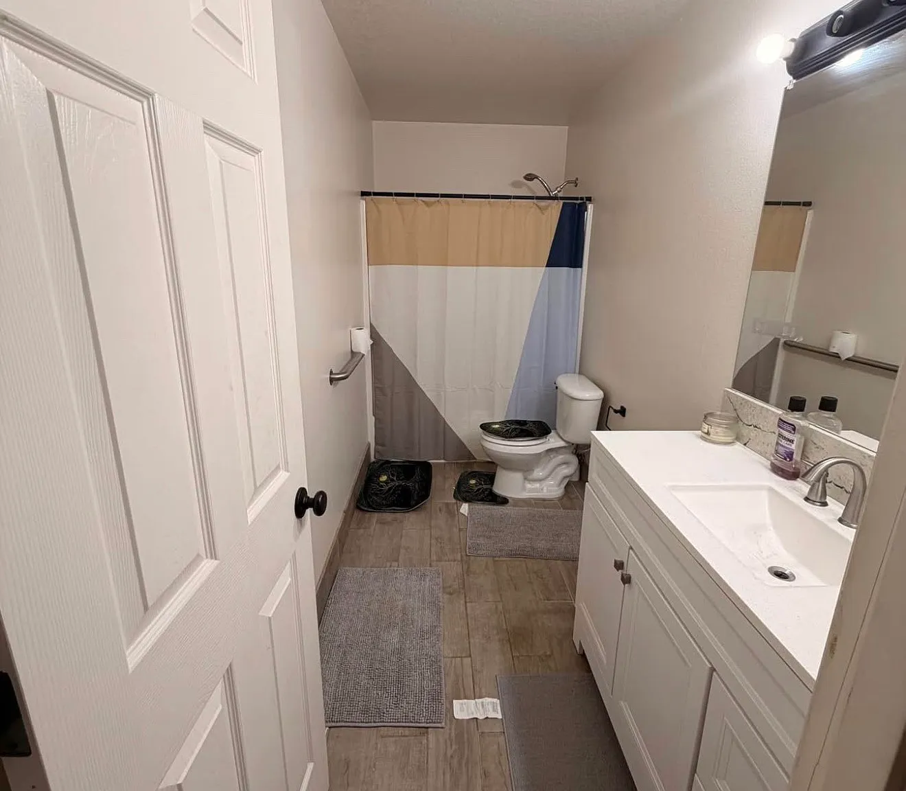 4 bed, 1.5 bath, 2000 sqft, $745 — Photo 3