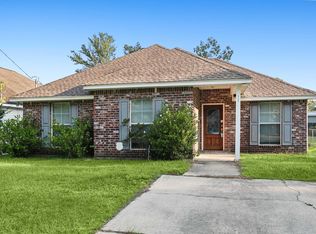 31201 Lydia St, Lacombe, LA 70445