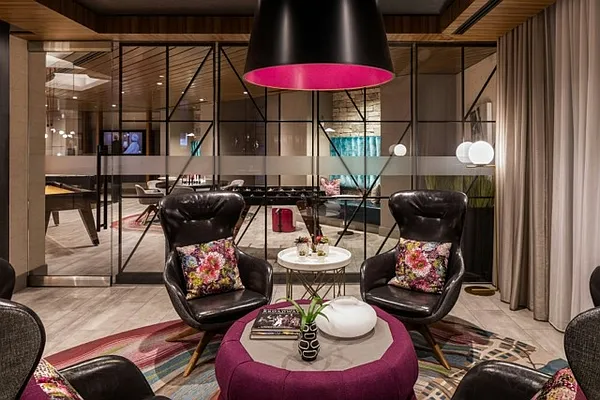 Rented by Greystar | media 19