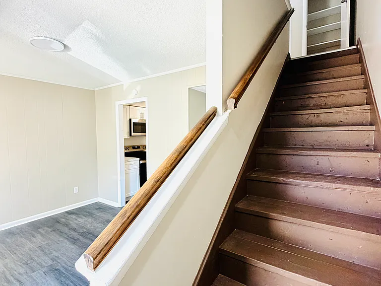 6 Almond Ct #3C — Photo 4