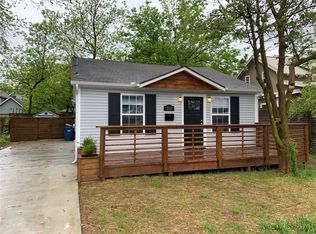 304 SW B St, Bentonville, AR 72712