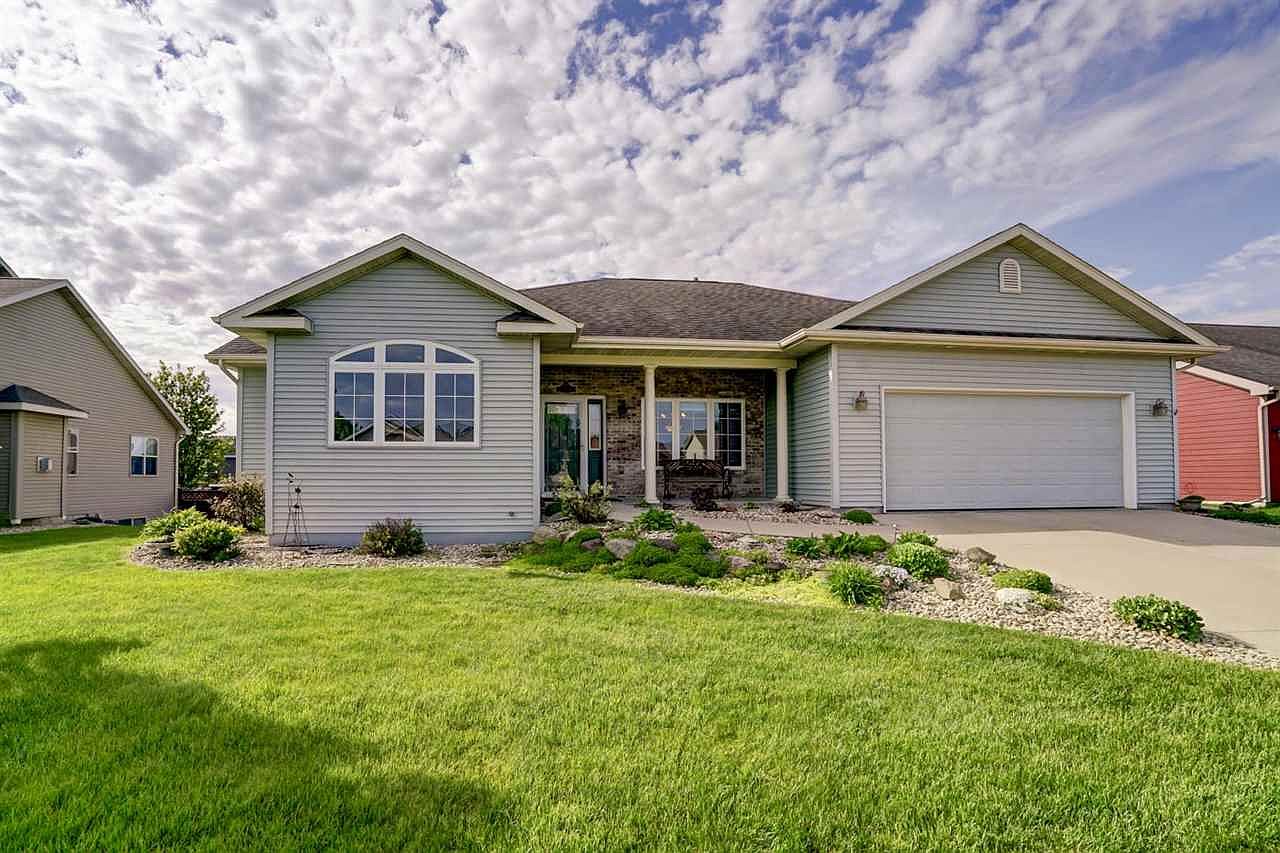 2027 Dakota Way, Prairie Du Sac, WI 53578 Zillow