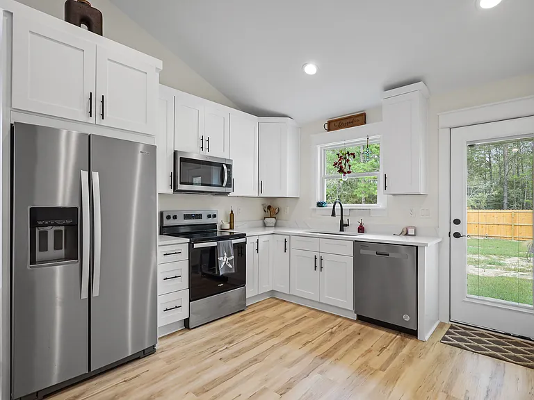 71 E Lafavre Ln — Photo 5