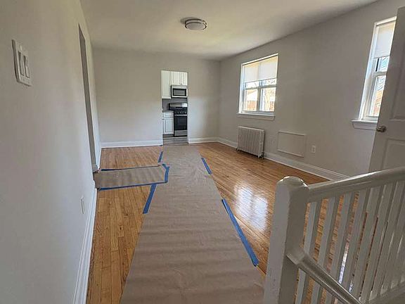 3rd image of 61-40B 224th St #B