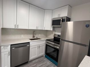 384 Fanshaw Way #J, Boca Raton, FL 33434