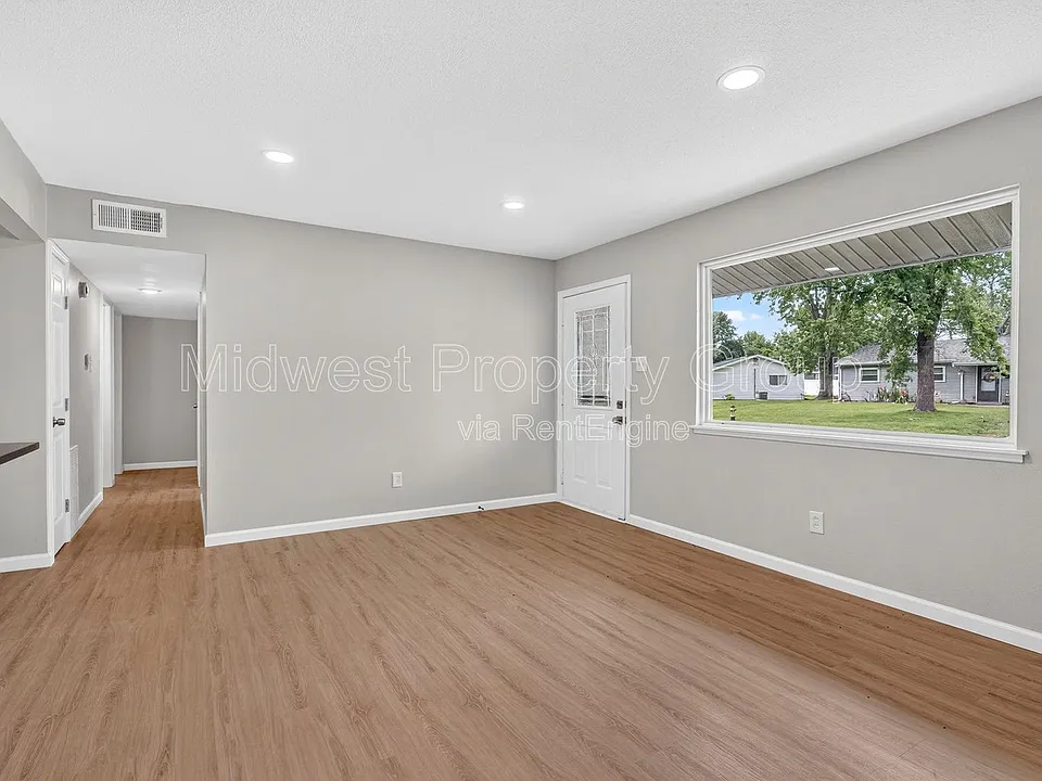 216 Allen Dr