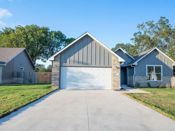 129 Callie St, Smithville, TX 78957