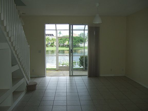 2nd image of 3726 San Simeon Cir