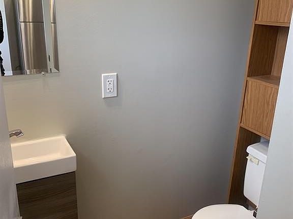 3rd image of 7832 E Cedarwood Park