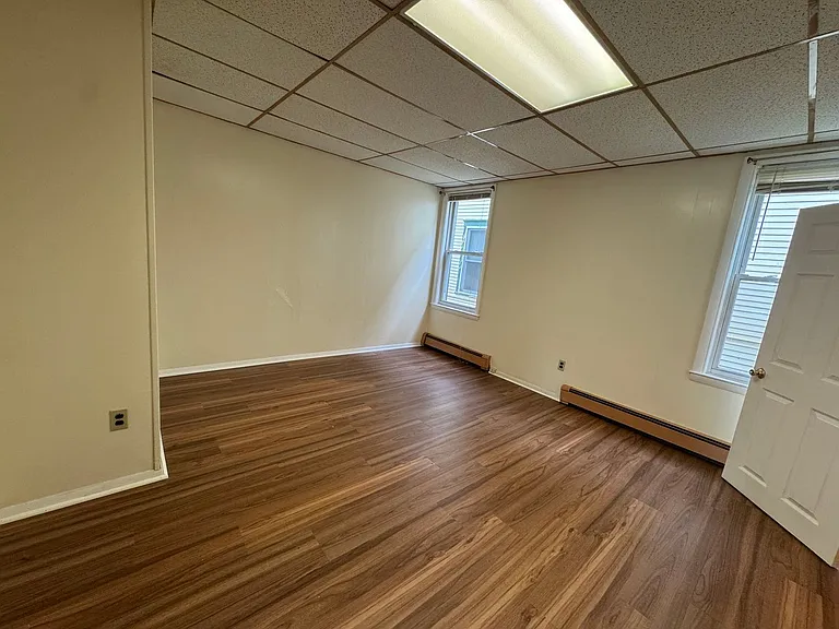 45 Main Street — Photo 5