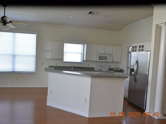 3rd image of 4727 Corsage Dr