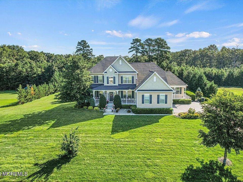 1st image of 11 Wintergreen Court