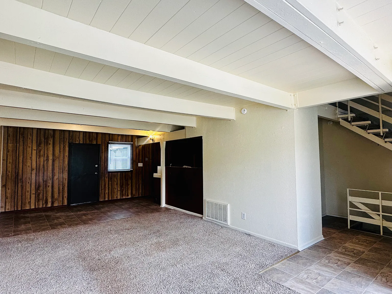 3 bed, 1.5 bath, 1532 sqft, $1,350 — Photo 3