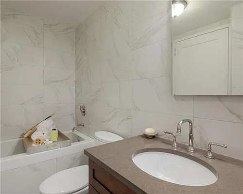 Rented by OOAKB&F INC | media 113