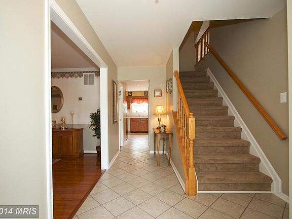 2nd image of 1910 Bowen Way