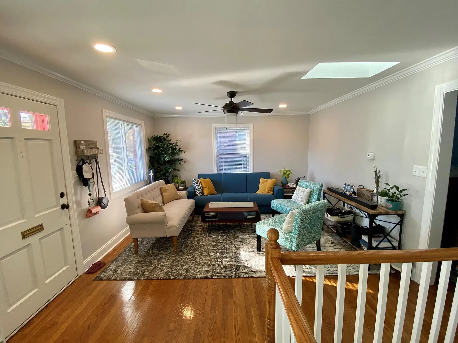 4 bed, 1286 sqft, $4,200 — Photo 3