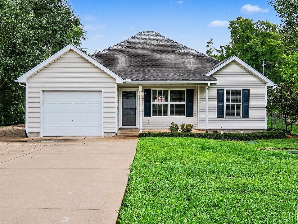 1st image of 107 Breeze Dr