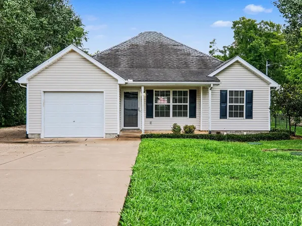 107 Breeze Dr, Murfreesboro, TN 37129