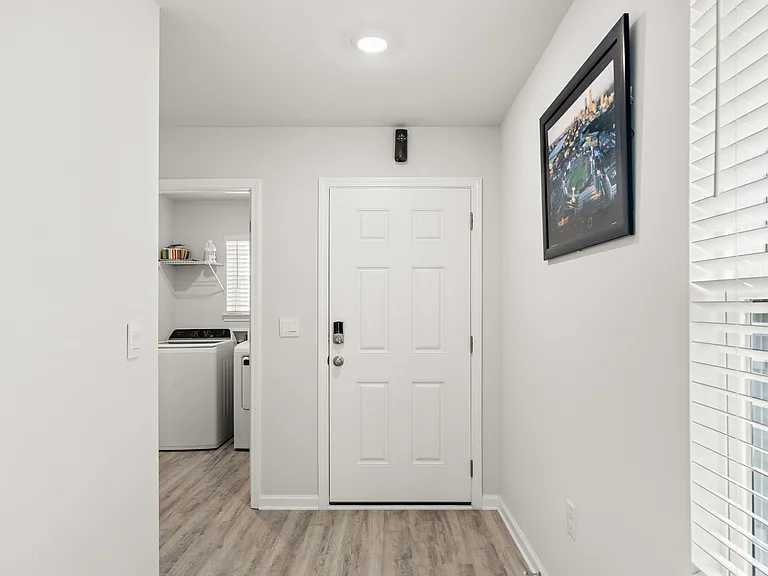 5072 Windrow Way — Photo 4
