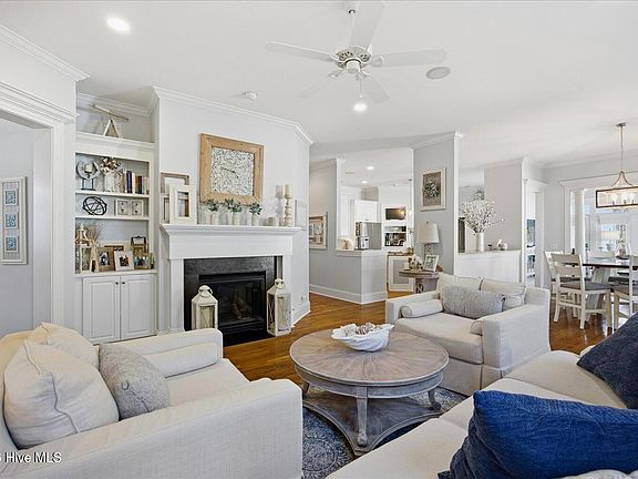3rd image of 504 Bayfield Drive