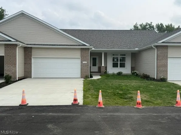 1117 Queen Anne Dr NW, Massillon, OH 44647