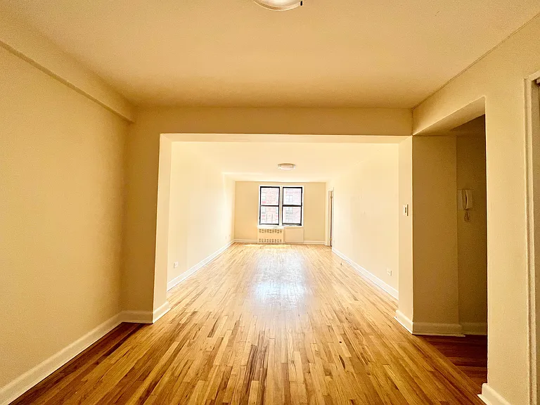 2752 Homecrest Ave #408 — Photo 2