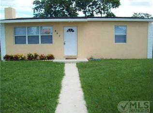 647 Aspen Rd, West Palm Beach, FL 33409