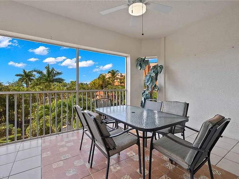 14817 Laguna Dr #203 — Photo 25