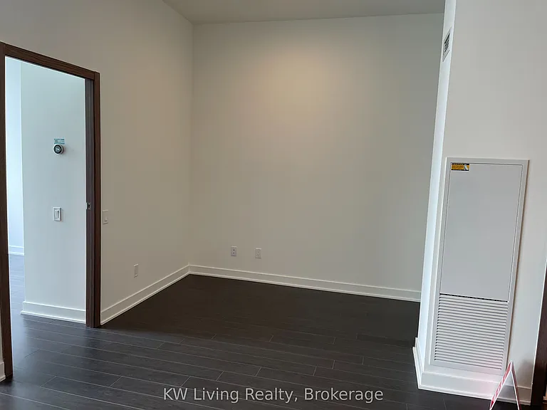 19 Bathurst St #4210 — Photo 11