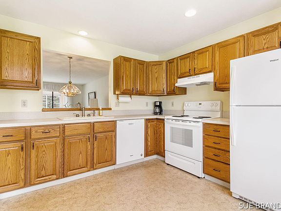 5th image of 845 Clarewood Ct