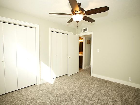 3rd image of 102 E 22nd St