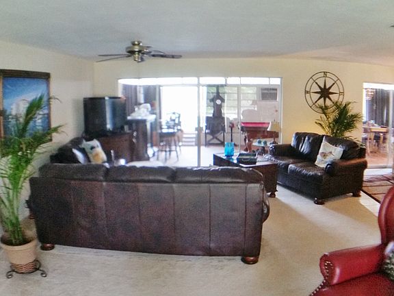 3rd image of 6224 Saint Andrews Cir N