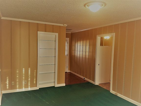 3rd image of 1514 Jones Blvd