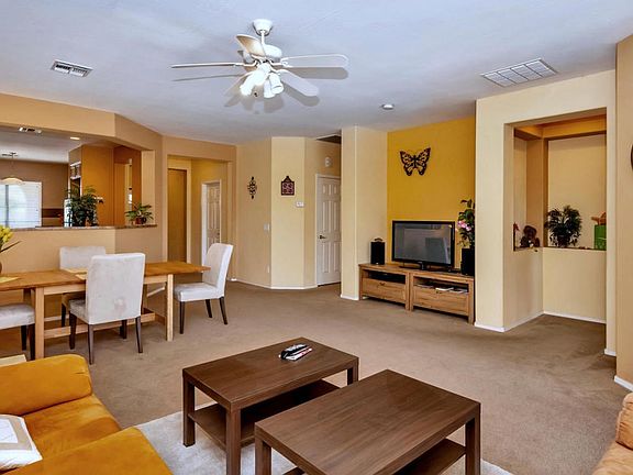 3113 S 74th Dr-large-005-9-Main Living A