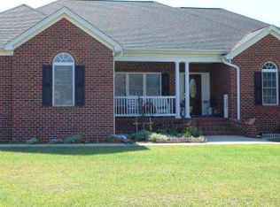 12040 Monticello Dr, Laurinburg, NC 28352