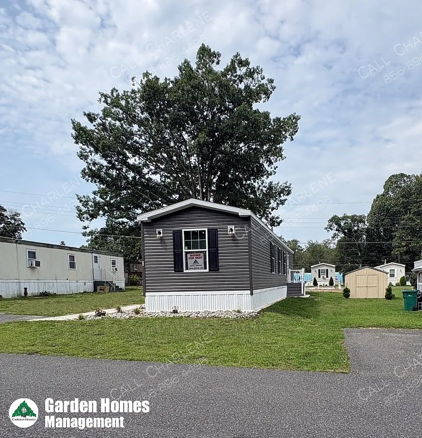 2 bed, 924 sqft, $1,885 — Photo 1